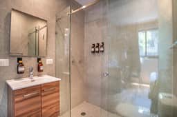 Alpha by Nomadier | Private Bedroom + Rooftop Terrace in Condesa - Image 4