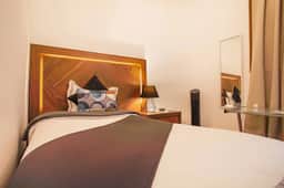 Sigma by Nomadier | Private Bedroom + Rooftop Terrace in Condesa - Image 4