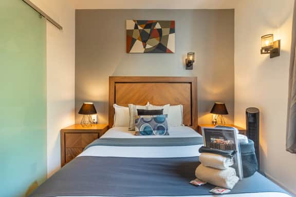 Alpha by Nomadier | Private Bedroom + Rooftop Terrace in Condesa - Image 2