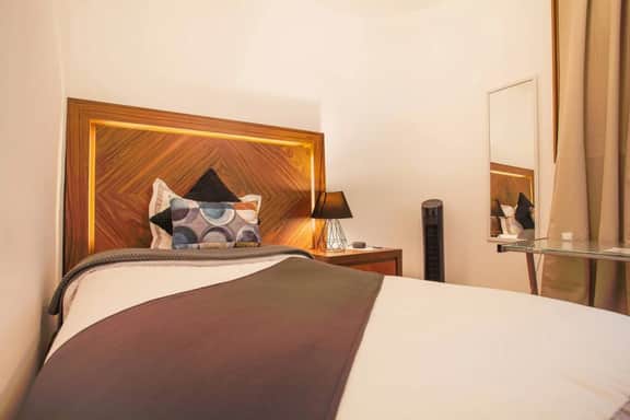 Sigma by Nomadier | Private Bedroom + Rooftop Terrace in Condesa - Image 4