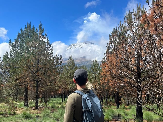 Volcano Trekking Tour: Iztaccíhuatl & Popocatépetl Adventure
